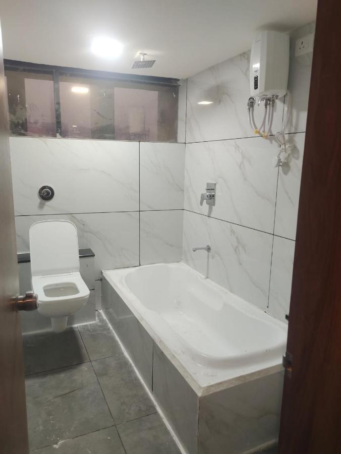 Hotel Lee Park Ahmadábád Kültér fotó