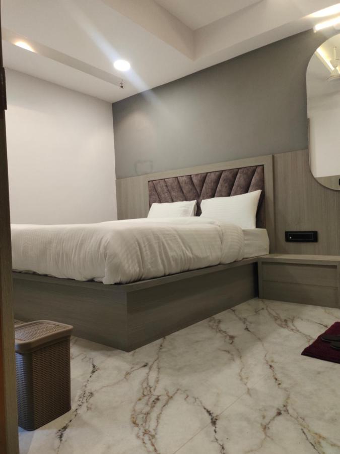 Hotel Lee Park Ahmadábád Kültér fotó