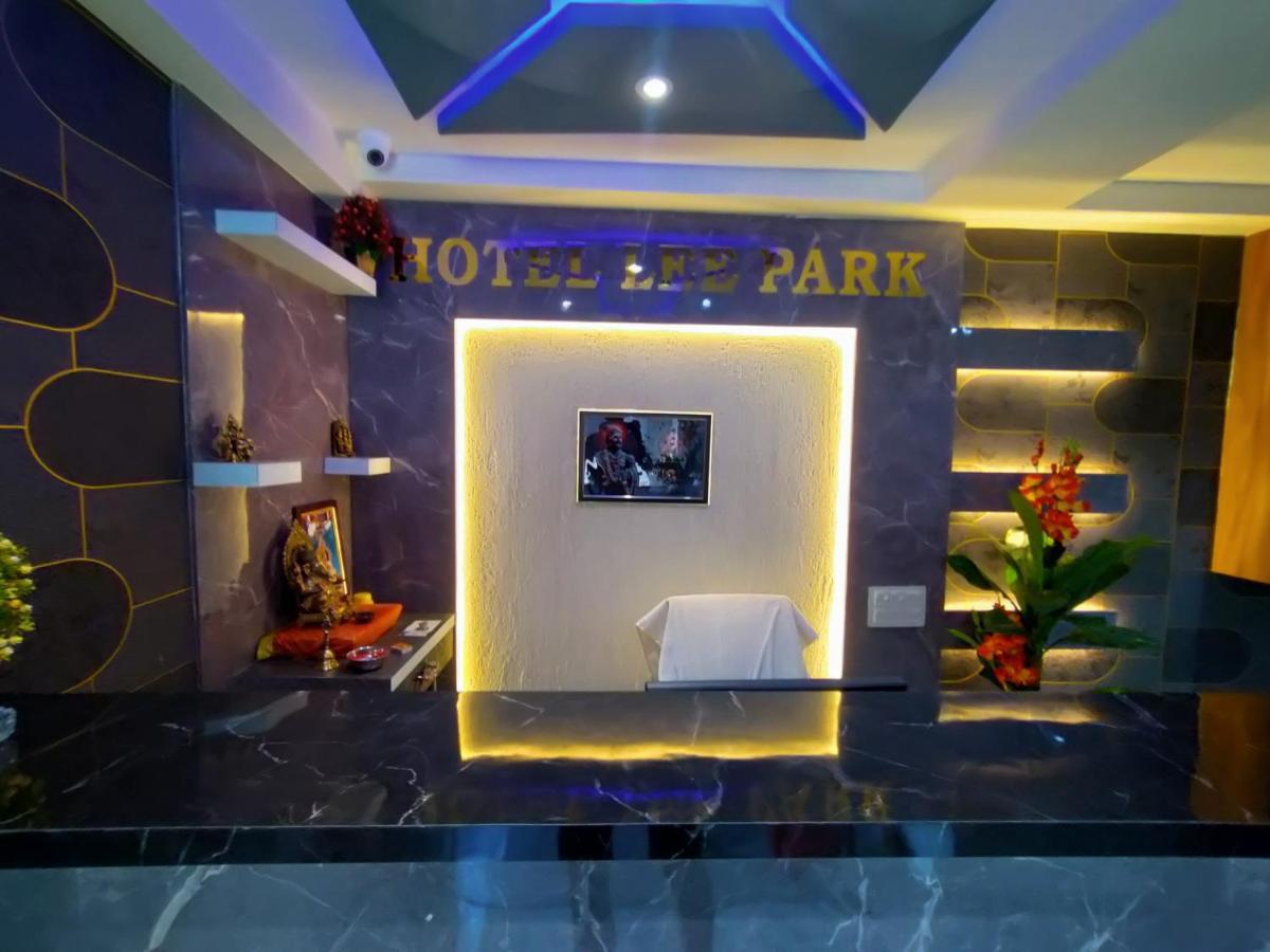 Hotel Lee Park Ahmadábád Kültér fotó