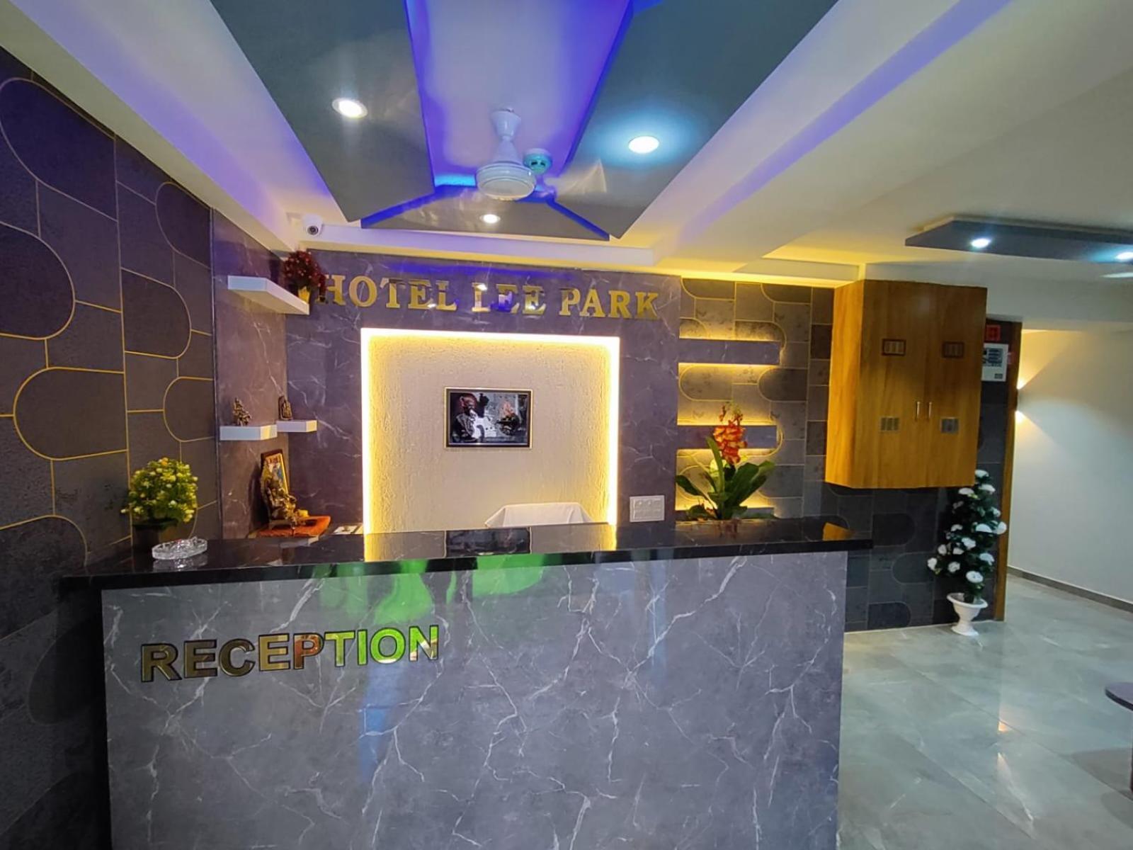 Hotel Lee Park Ahmadábád Kültér fotó